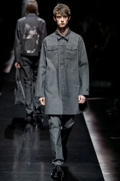 Look 47